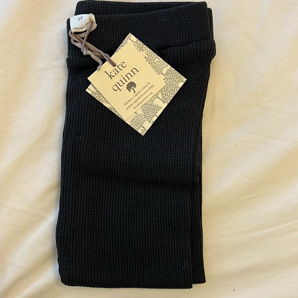 Kate Quinn girls legging
